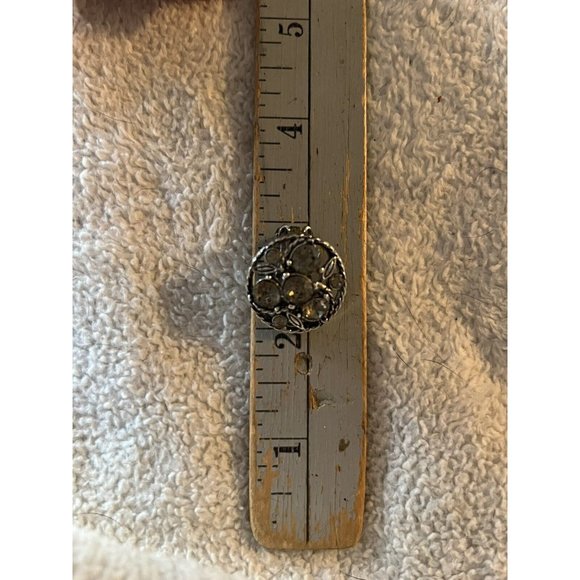 Vintage‎ Rhinestone Earrings Clear Prong Set Round Clip On Silver Tone 1" - Picture 6 of 6